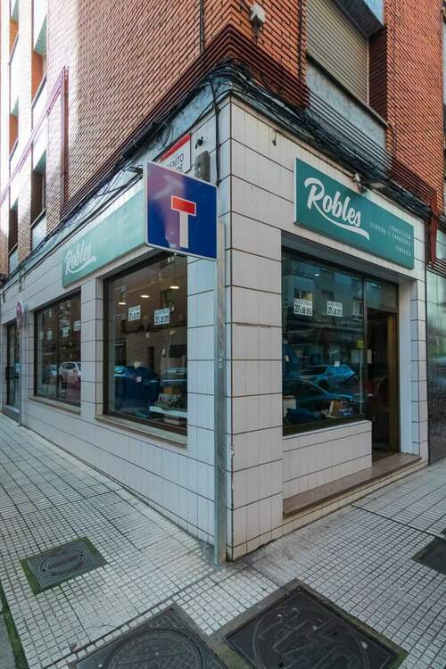 Robles Confección tienda en Gijón en el barrio de Pumarín