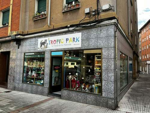 Tropic Park tienda de animales en Gijón en el barrio de Pumarín