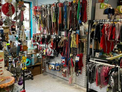 Tropic Park tienda de animales en Gijón en el barrio de Pumarín