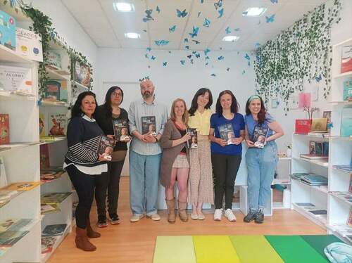 Cuenta cuentos en la Madriguera en el barrio de Pumarín en Gijón