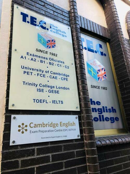 Academia de Inglés TEC The English College en Pumarín Gijón