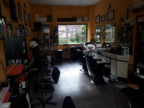 R. Alvarez Peluqueros en Pumarín Gijón