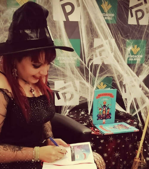 Escritora Inés Iglesias Martínez Pilarica