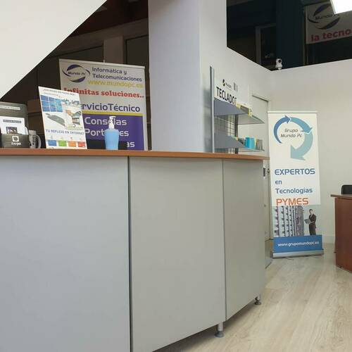Tienda de informática Mundo Pc en Pumarín Gijón