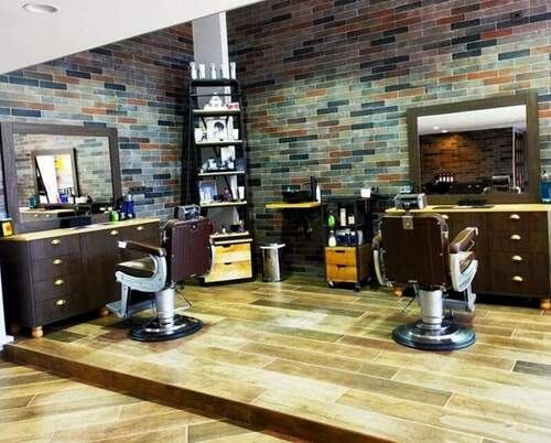 Noès Barber Shop en Pumarín en Gijón