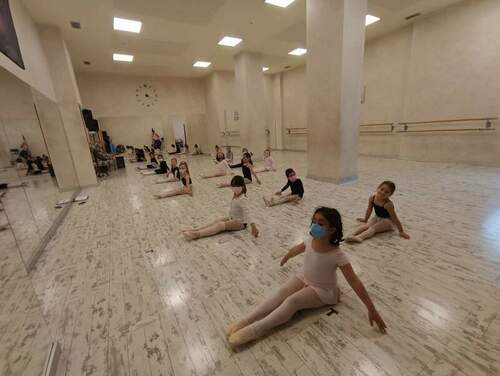 Escuela de Danza Melania en Pumarín en Gijón