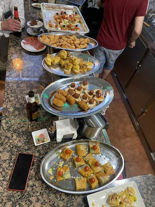 Cafetería La Alhambra en Pumarín en Gijón