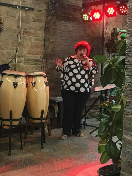 Tere Rojo en Gijón en el barrio de Pumarín