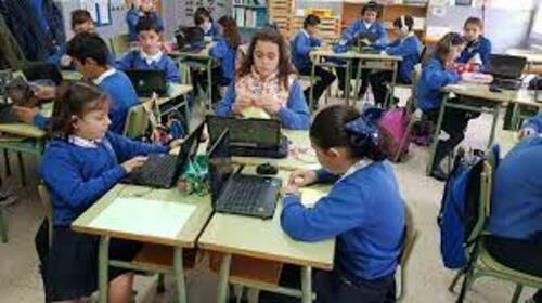 Colegio San Miguel en Gijón en el barrio de Pumarín