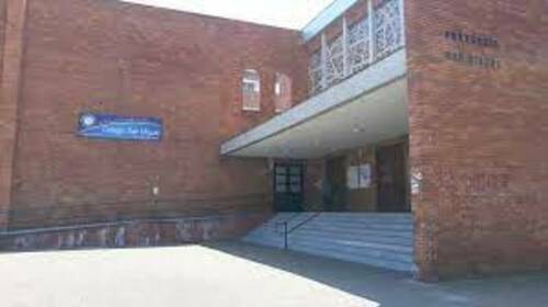 Colegio San Miguel en Gijón en el barrio de Pumarín