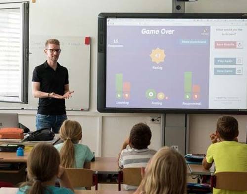 EDUCACIÓN